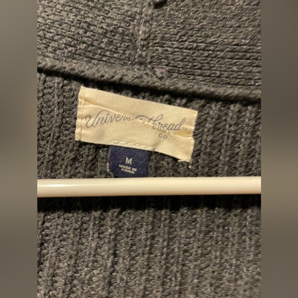 Universal Thread Sweater - Picture 3 of 4